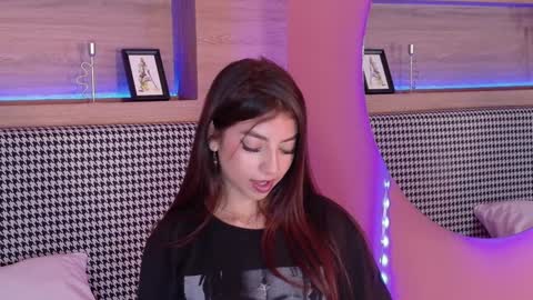 Snapshot of nicky_belmonth chatting on 01-09-25, 07:29 nicky_belmonth online show from 01-09-25, 07:29