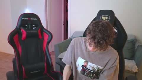 Snapshot of nicky_mart chatting on 02-06-25, 06:02 Nicki Danny online show from 02-06-25, 06:02