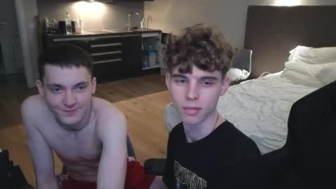 Snapshot of nicky_mart chatting on 09-28-25, 05:18 Nicki Danny online show from 09-28-25, 05:18