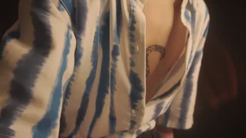 Nicky Neal online show from 02-04-25, 07:44