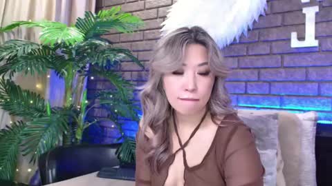 Today is my 41st birthday  And in 2 hours Im waiting for you on the stream Stock up on tokens and a good mood Nicky online show from 02-19-25, 12:55