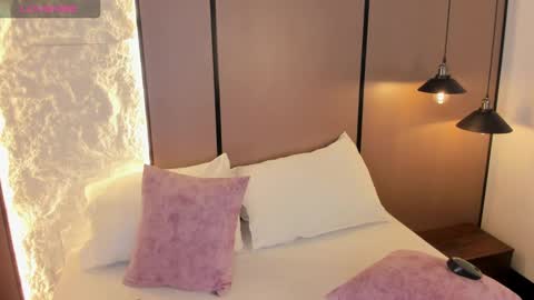 Nicky  online show from 11-12-25, 02:34