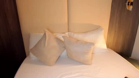 Nicky  online show from 02-17-26, 02:41