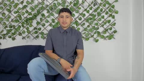 Snapshot of nicky_vance chatting on 02-22-25, 07:47 nicky online show from 02-22-25, 07:47
