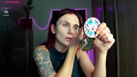 Nicky Weekends online show from 09-16-25, 02:12