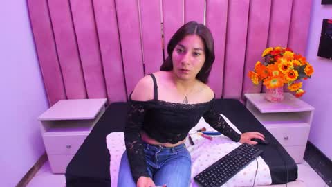 Nicky Miler online show from 11-07-25, 12:49