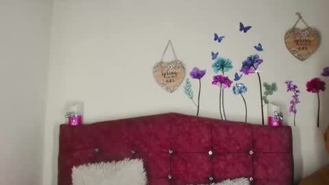 Nicky online show from 03-05-25, 01:42