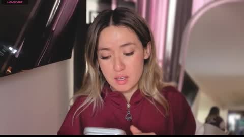 Nicky online show from 12-19-25, 04:14