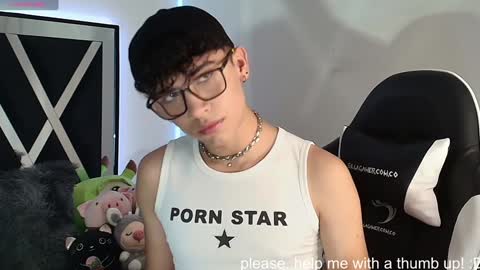 Snapshot of nico_cruz chatting on 12-04-24, 09:02 nico online show from 12-04-24, 09:02