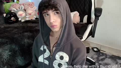 Snapshot of nico_cruz chatting on 12-05-24, 11:38 nico online show from 12-05-24, 11:38