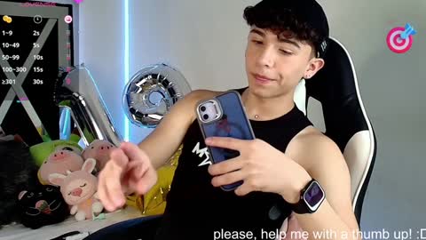 Snapshot of nico_cruz chatting on 12-14-24, 10:13 nico online show from 12-14-24, 10:13