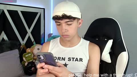 Snapshot of nico_cruz chatting on 12-22-24, 03:22 nico online show from 12-22-24, 03:22