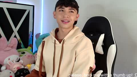 Snapshot of nico_cruz chatting on 12-27-24, 11:50 nico online show from 12-27-24, 11:50