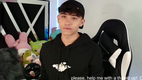 Snapshot of nico_cruz chatting on 12-31-24, 06:05 nico online show from 12-31-24, 06:05