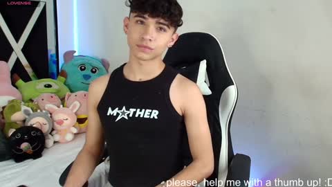 Snapshot of nico_cruz chatting on 12-31-24, 12:15 nico online show from 12-31-24, 12:15