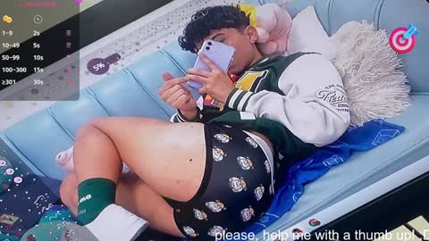 Snapshot of nico_cruz chatting on 01-06-25, 05:08 nico online show from 01-06-25, 05:08