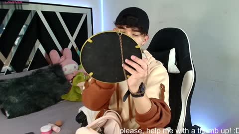 Snapshot of nico_cruz chatting on 01-07-25, 01:06 nico online show from 01-07-25, 01:06