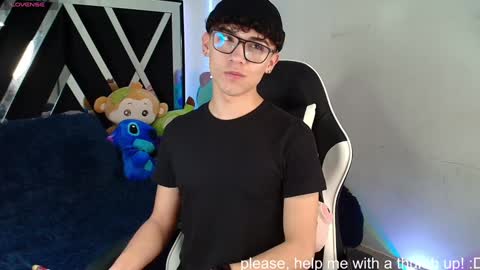 Snapshot of nico_cruz chatting on 01-12-25, 03:49 nico online show from 01-12-25, 03:49