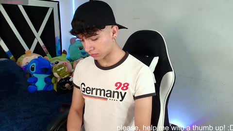 Snapshot of nico_cruz chatting on 01-14-25, 03:32 nico online show from 01-14-25, 03:32