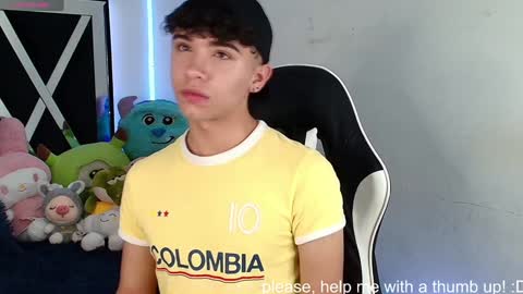 Snapshot of nico_cruz chatting on 01-15-25, 05:08 nico online show from 01-15-25, 05:08