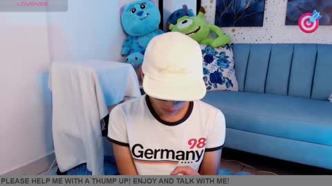 Snapshot of nico_cruz chatting on 03-05-25, 01:28 nico online show from 03-05-25, 01:28