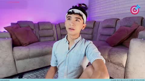 Snapshot of nico_cruz chatting on 09-12-25, 10:32 nico online show from 09-12-25, 10:32