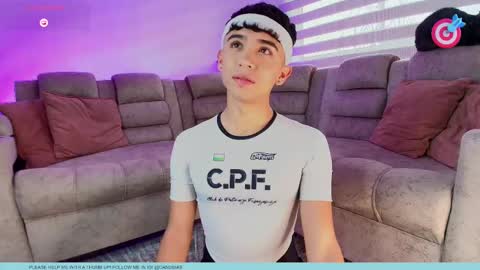 Snapshot of nico_cruz chatting on 09-15-25, 06:41 nico online show from 09-15-25, 06:41