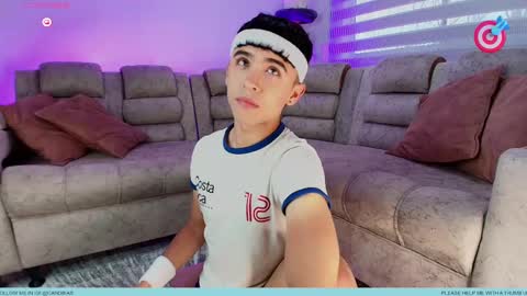 Snapshot of nico_cruz chatting on 09-26-25, 10:14 nico online show from 09-26-25, 10:14