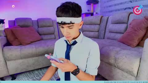 Snapshot of nico_cruz chatting on 10-17-25, 05:10 nico online show from 10-17-25, 05:10