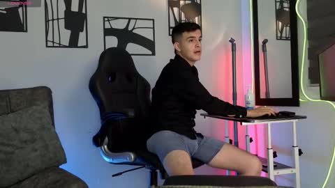 Nico online show from 03-27-26, 10:59