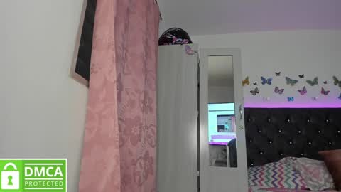 Nicole online show from 01-22-25, 04:23