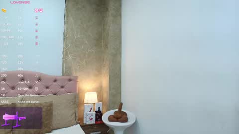 Snapshot of nicol_alvarez chatting on 02-13-25, 03:29 Nicol Alvarez online show from 02-13-25, 03:29