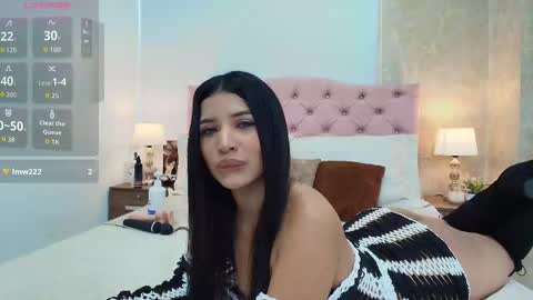 Snapshot of nicol_alvarez chatting on 09-20-25, 08:21 Nicol Alvarez online show from 09-20-25, 08:21