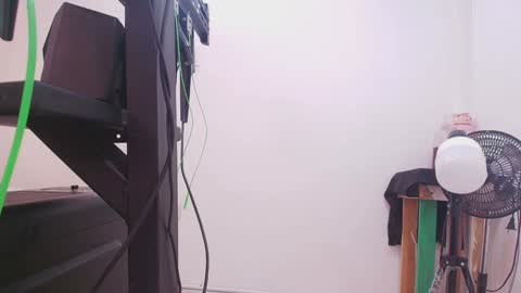 Nicol online show from 12-22-24, 07:21