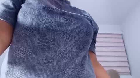 Nicol online show from 01-08-26, 02:58