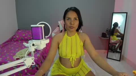 Snapshot of nicol_jone chatting on 01-23-25, 03:16 Nicol sanchez online show from 01-23-25, 03:16