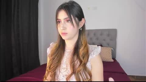 Snapshot of nicol_swift_ chatting on 02-06-25, 12:00 Nicol online show from 02-06-25, 12:00