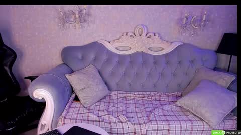 Snapshot of nicolacharlson chatting on 03-03-25, 08:16 Nicola online show from 03-03-25, 08:16