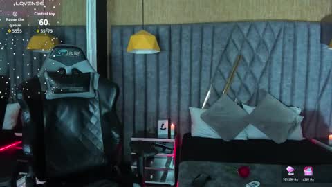 Snapshot of nicolaikarav chatting on 02-10-26, 12:20 Nicolai online show from 02-10-26, 12:20