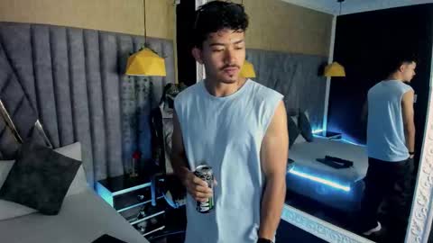 Snapshot of nicolaikarav chatting on 03-01-26, 12:51 Nicolai online show from 03-01-26, 12:51