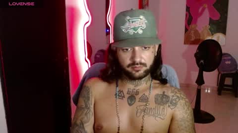 nicolas online show from 01-17-25, 05:11