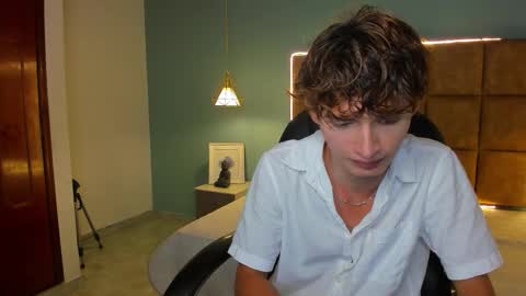 nicolasferrer18 online show from 11-10-25, 07:35