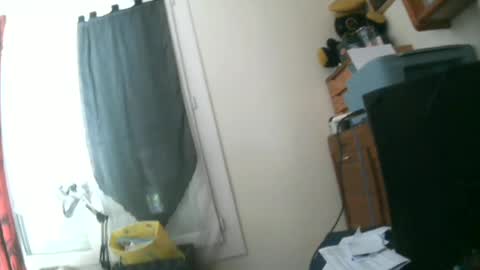 nicolasllavfrouen online show from 06-15-26, 09:11