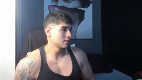 Snapshot of nicolasmuscle chatting on 09-09-25, 07:46 Andres online show from 09-09-25, 07:46