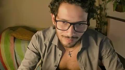 nicolasrodrii online show from 06-11-26, 09:13