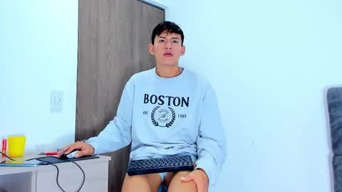 nicolastorres__ online show from 11-02-25, 08:44