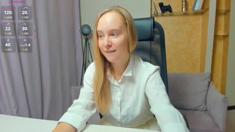 Nicoletta online show from 11-22-25, 07:35