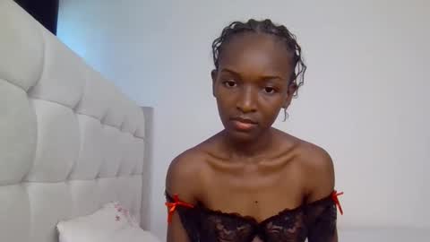 nicole161117 online show from 02-19-26, 09:27