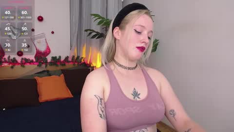 Nicole online show from 01-04-25, 03:28