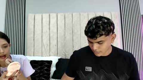 nicole_and_thiago online show from 09-09-25, 09:47